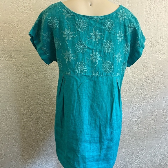 Terzo Millennio linen / floral embroidery mint turquoise blouse LARGE Italy - Picture 2 of 9
